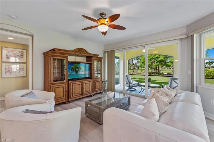 1263 Rialto Way 102, Naples, Florida 34114