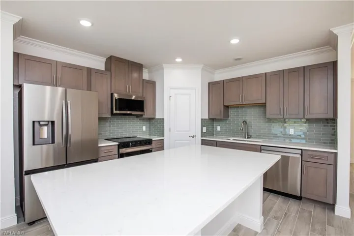 10536 Fountain Palm Cir, Bokeelia, Florida 33922