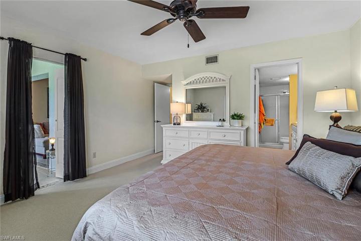 1025 Foxfire LN # 306, NAPLES FL 34104