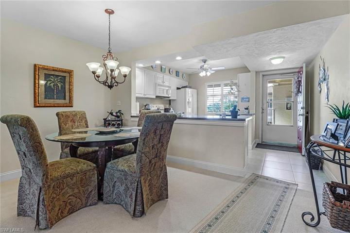 1025 Foxfire LN # 306, NAPLES FL 34104