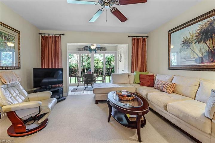 1025 Foxfire LN # 306, NAPLES FL 34104