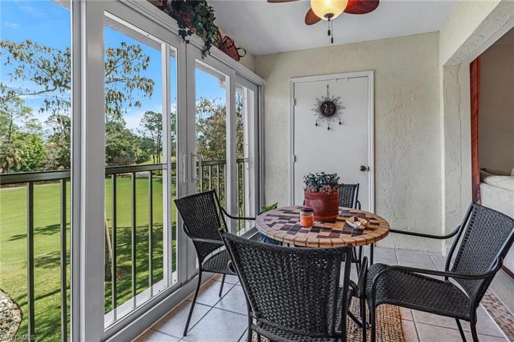 1025 Foxfire LN # 306, NAPLES FL 34104