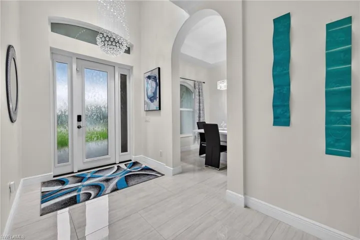 133 SE 29th  TER, Cape Coral, FL 33904