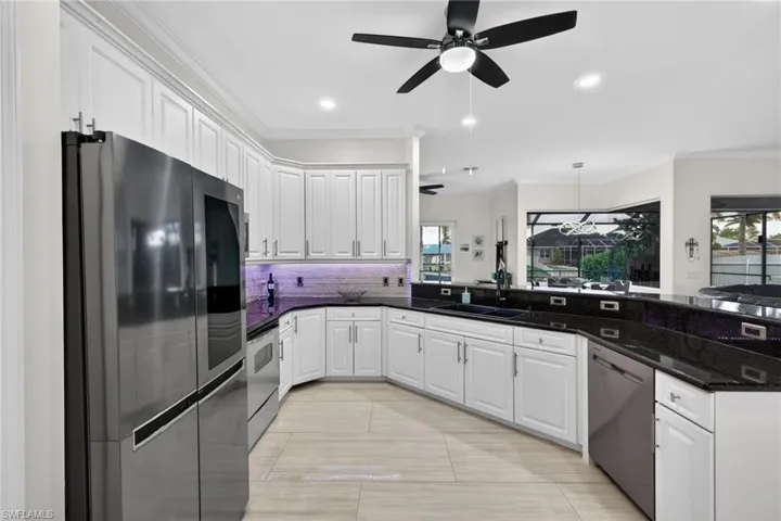 133 SE 29th  TER, Cape Coral, FL 33904