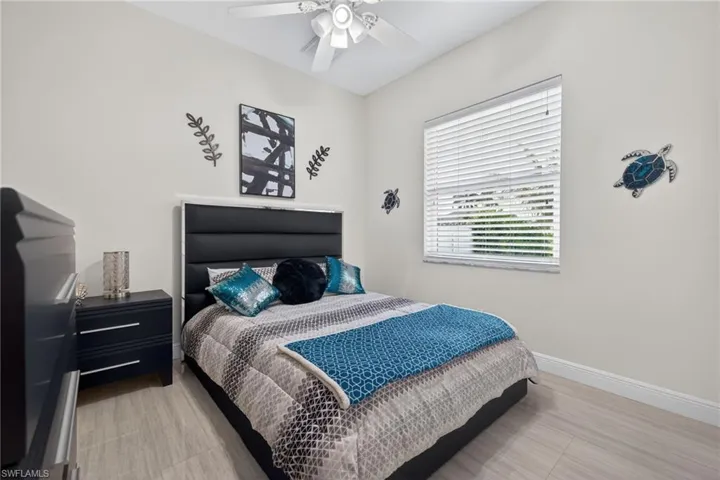 133 SE 29th  TER, Cape Coral, FL 33904