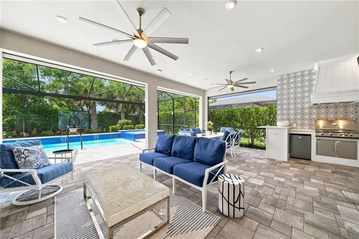8884 Scarlotti Pl, Naples, Florida 34119