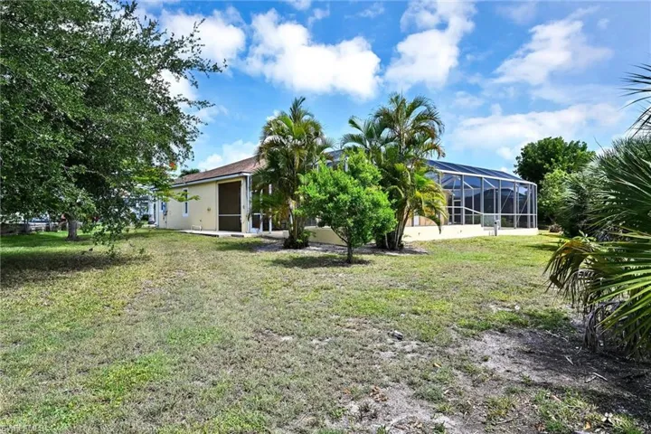 311 Sw 32nd Pl, Cape Coral, Florida 33991
