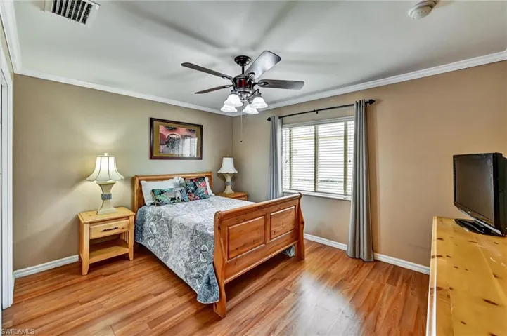 311 Sw 32nd Pl, Cape Coral, Florida 33991