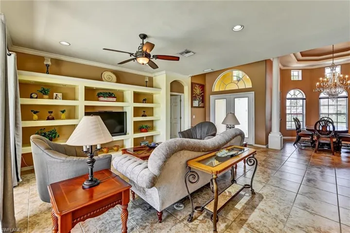 311 Sw 32nd Pl, Cape Coral, Florida 33991
