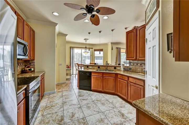 311 Sw 32nd Pl, Cape Coral, Florida 33991