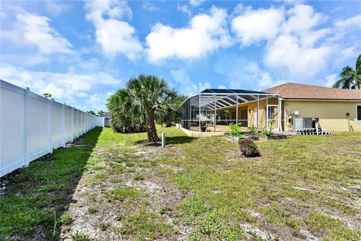 311 Sw 32nd Pl, Cape Coral, Florida 33991