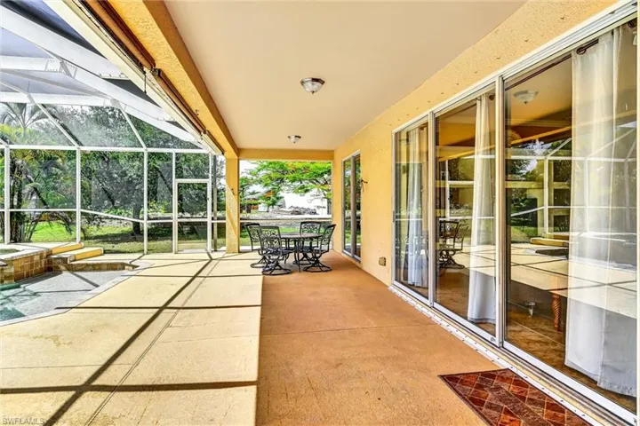 311 Sw 32nd Pl, Cape Coral, Florida 33991
