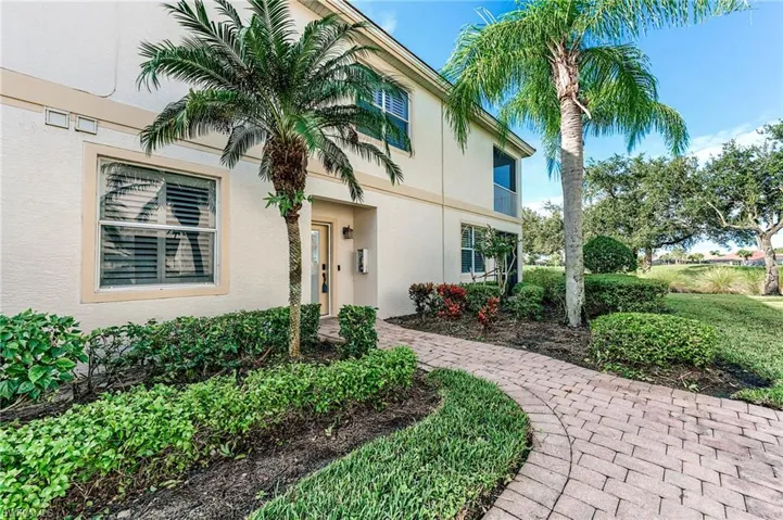 3131  Meandering  WAY, Fort Myers, FL 33905