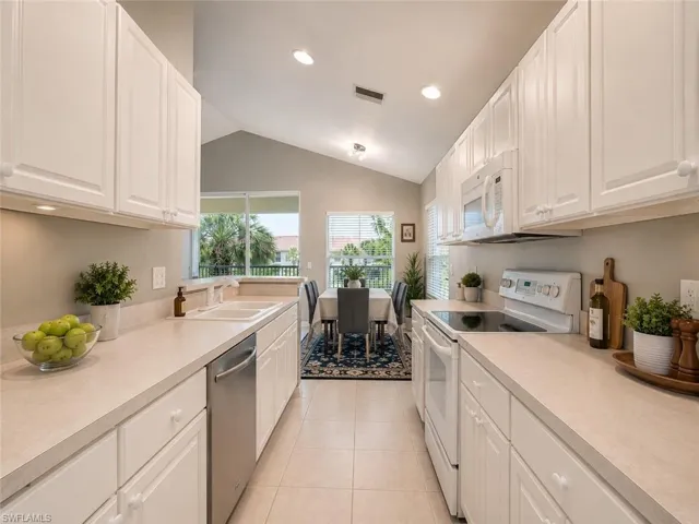 1280  Henley  ST, Naples, FL 34105
