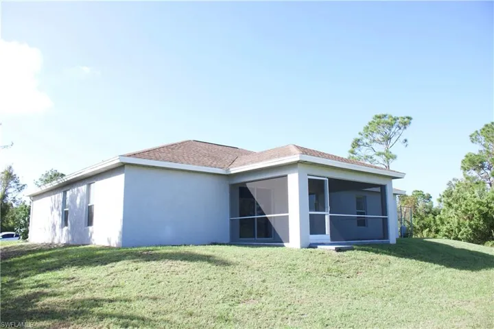 443  Raymer  ST, Lehigh Acres, FL 33974