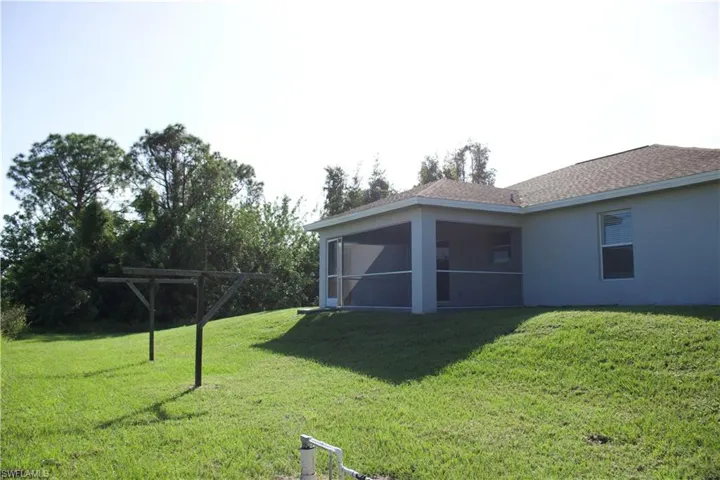 443  Raymer  ST, Lehigh Acres, FL 33974
