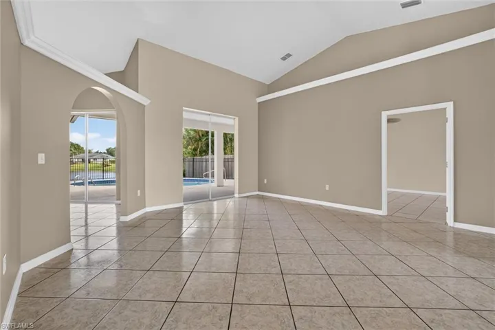 8044 San Carlos Blvd, Fort Myers, Florida 33967