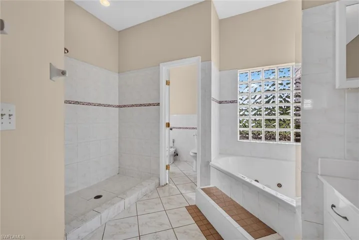 8044 San Carlos Blvd, Fort Myers, Florida 33967