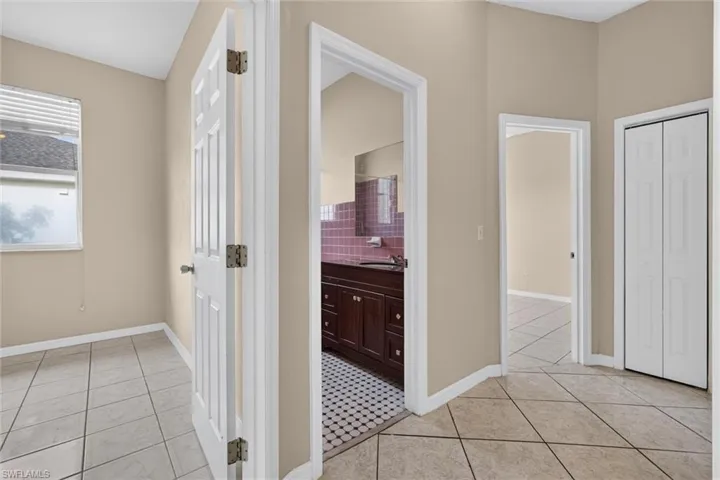 8044 San Carlos Blvd, Fort Myers, Florida 33967