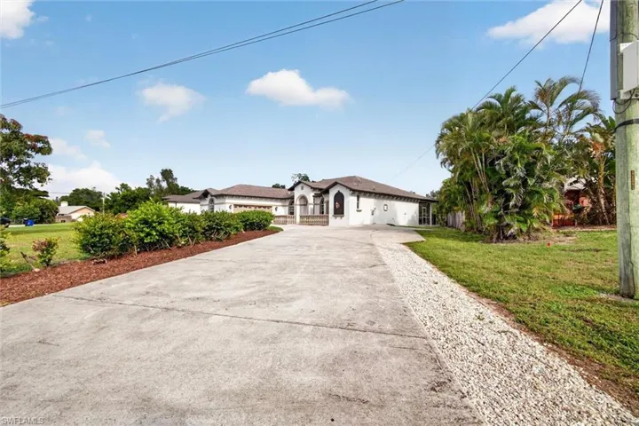 8044 San Carlos Blvd, Fort Myers, Florida 33967