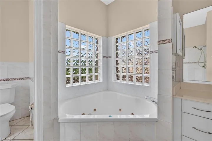 8044 San Carlos Blvd, Fort Myers, Florida 33967