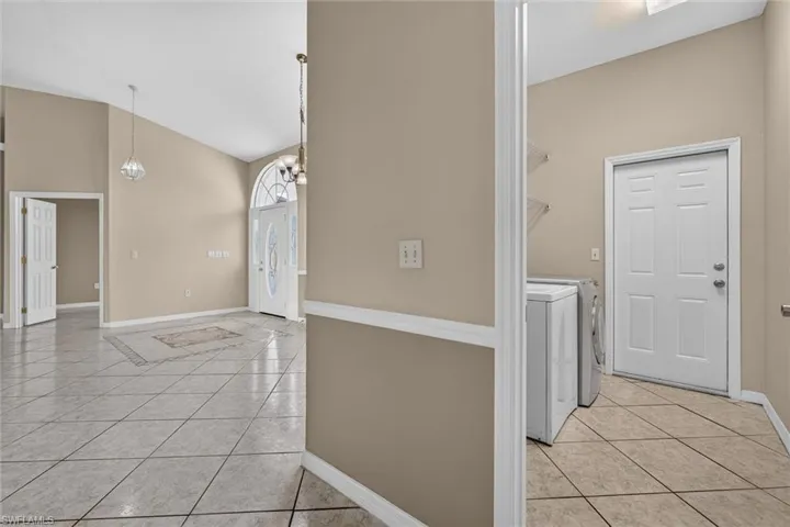 8044 San Carlos Blvd, Fort Myers, Florida 33967