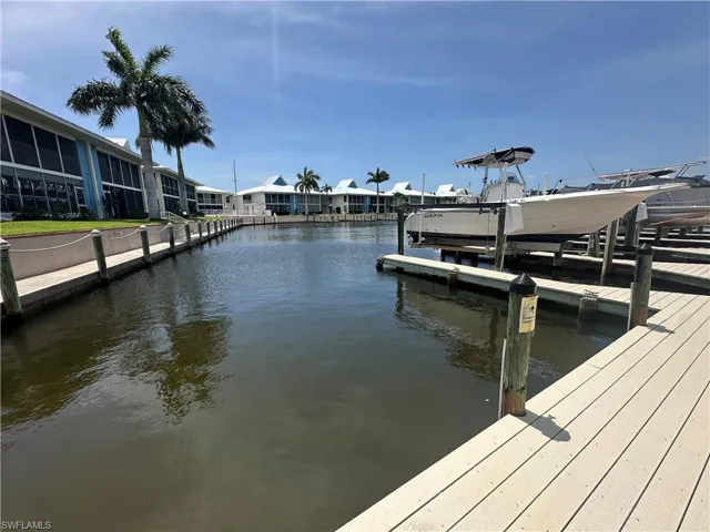 4116 Se 20th Pl 102, Cape Coral, Florida 33904