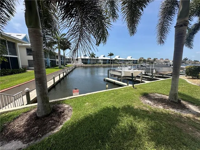 4116 Se 20th Pl 102, Cape Coral, Florida 33904