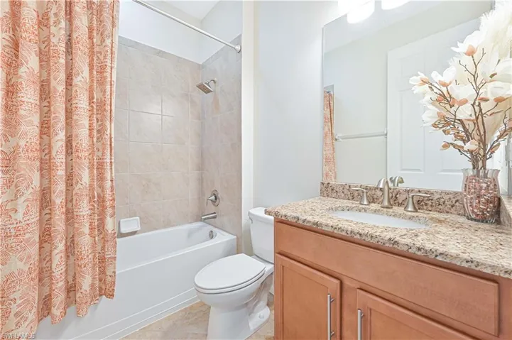 3915  King Williams  ST, Fort Myers, FL 33916