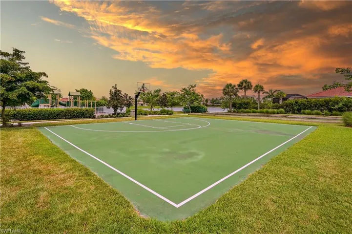 3915  King Williams  ST, Fort Myers, FL 33916