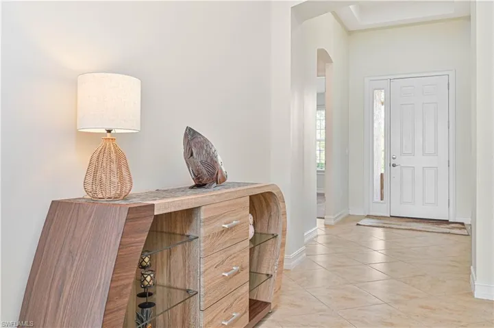 3915  King Williams  ST, Fort Myers, FL 33916