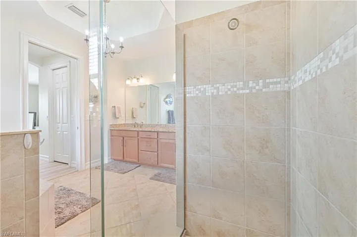 3915  King Williams  ST, Fort Myers, FL 33916