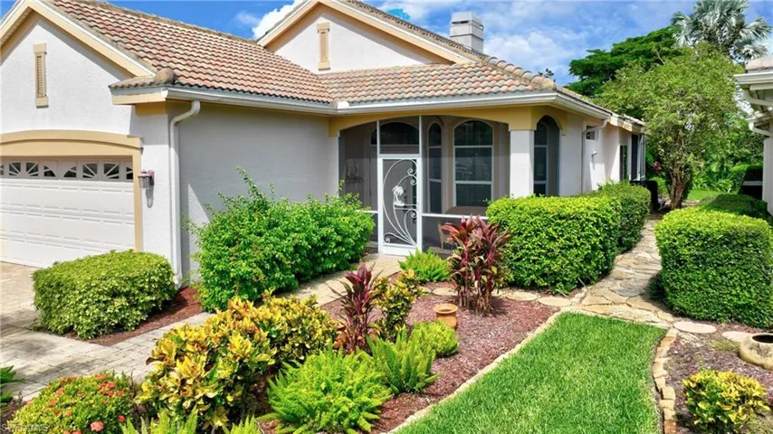 2097 Oxford Ridge Cir, Lehigh Acres, Florida 33973