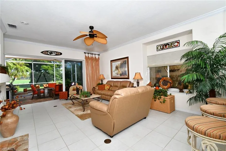 2097 Oxford Ridge Cir, Lehigh Acres, Florida 33973