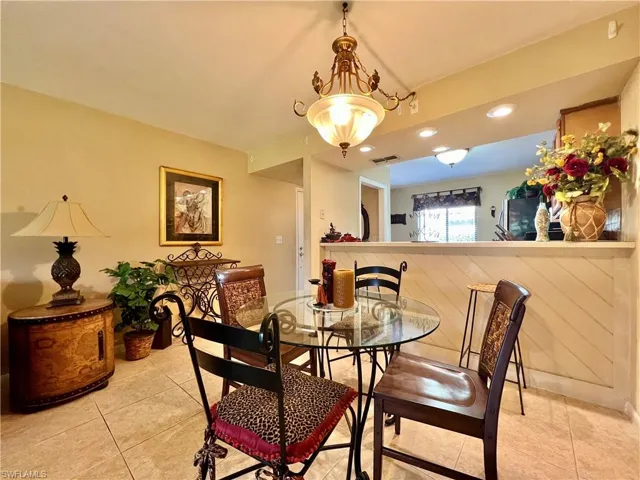 2990  Kings Lake  BLVD, Naples, FL 34112