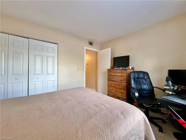 2990  Kings Lake  BLVD, Naples, FL 34112
