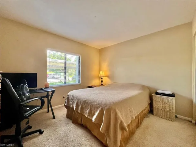 2990  Kings Lake  BLVD, Naples, FL 34112