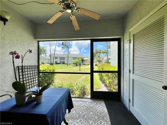 2990  Kings Lake  BLVD, Naples, FL 34112