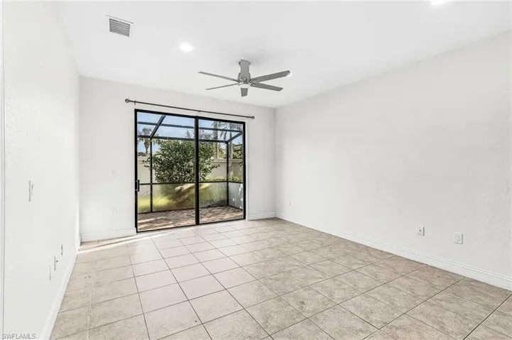 7542 Bristol Cir, Naples, Florida 34120