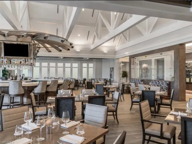 Clubhouse Restaurant