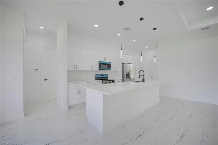 470 Laconic Ave, Lehigh Acres, Florida 33974