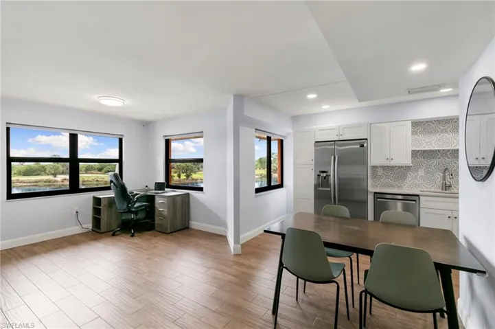 1532  Mainsail  DR, Naples, FL 34114