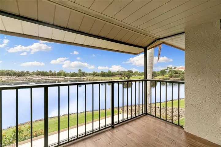 1532  Mainsail  DR, Naples, FL 34114