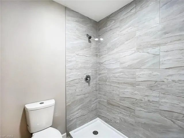 17314  Birchwood  LN, Fort Myers, FL 33908