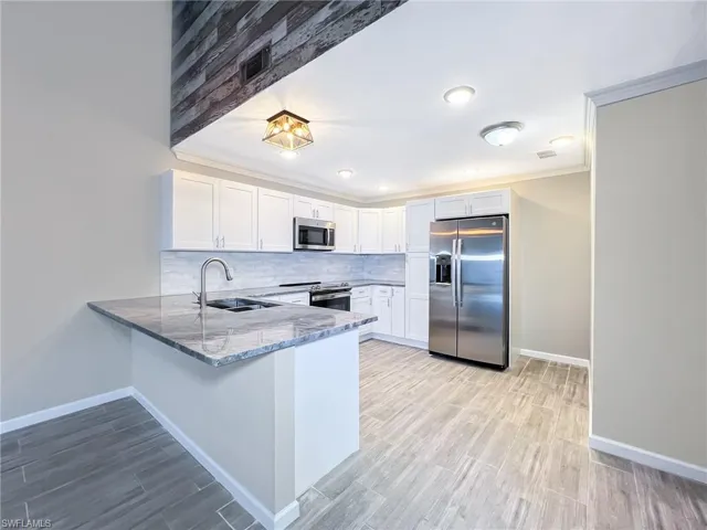 17314  Birchwood  LN, Fort Myers, FL 33908
