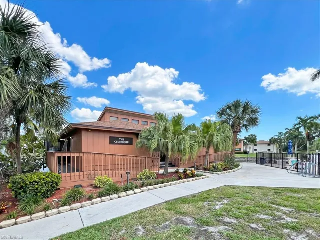 17314  Birchwood  LN, Fort Myers, FL 33908