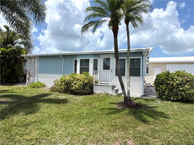 4701 Mayflower Way W, Estero, Florida 33928