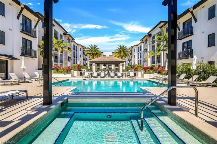 1135 3rd Ave S 318, Naples, Florida 34102