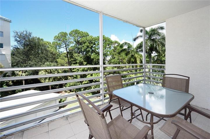 285  Naples Cove  DR, Naples, FL 34110