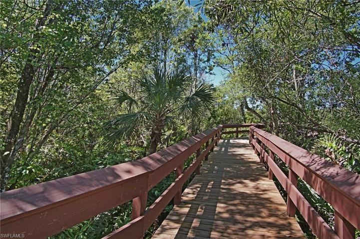 285  Naples Cove  DR, Naples, FL 34110
